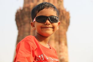 星空·综合体育-天才少年：年仅18岁的新锐球员崭露头角，天才少年年龄